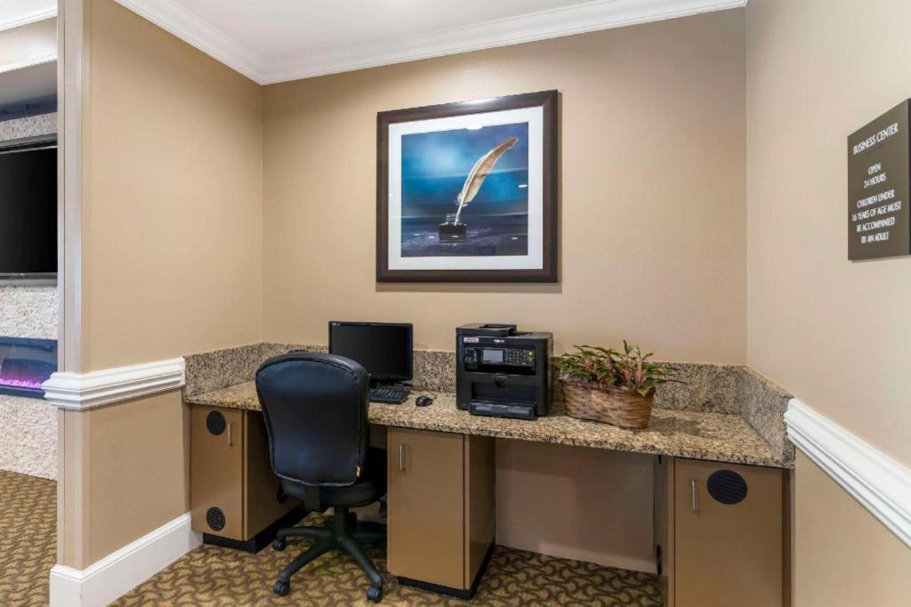 Comfort Inn & Suites Tifton Extérieur photo