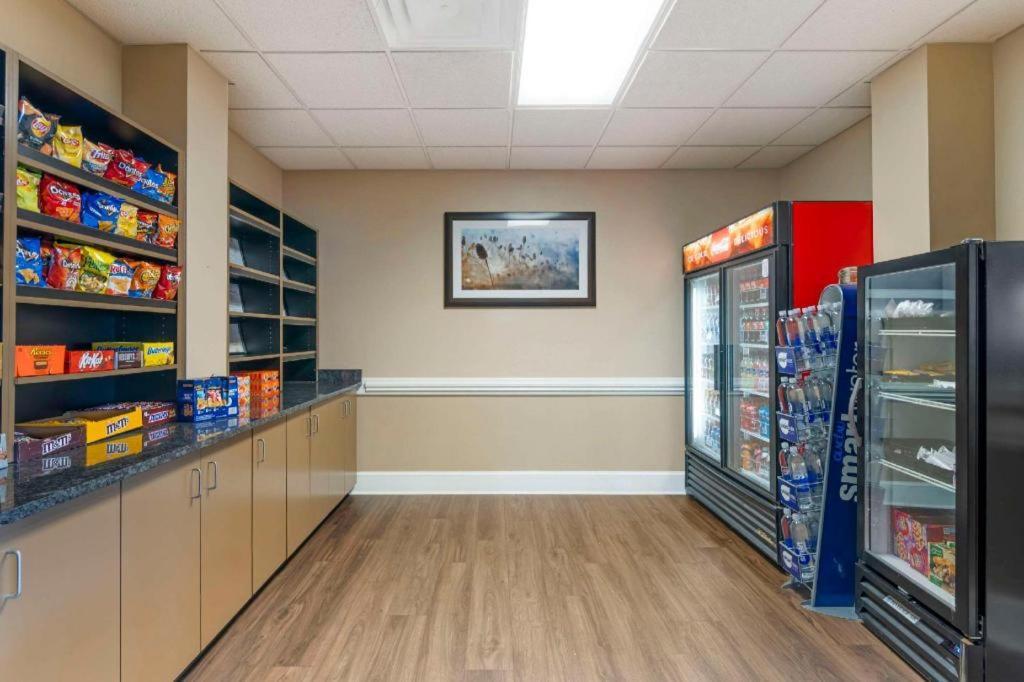 Comfort Inn & Suites Tifton Extérieur photo